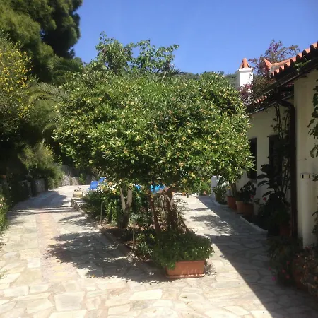 Villa Kamares