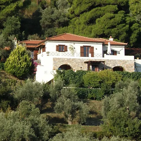 Villa Kamares *
