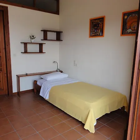 Villa Kamares *